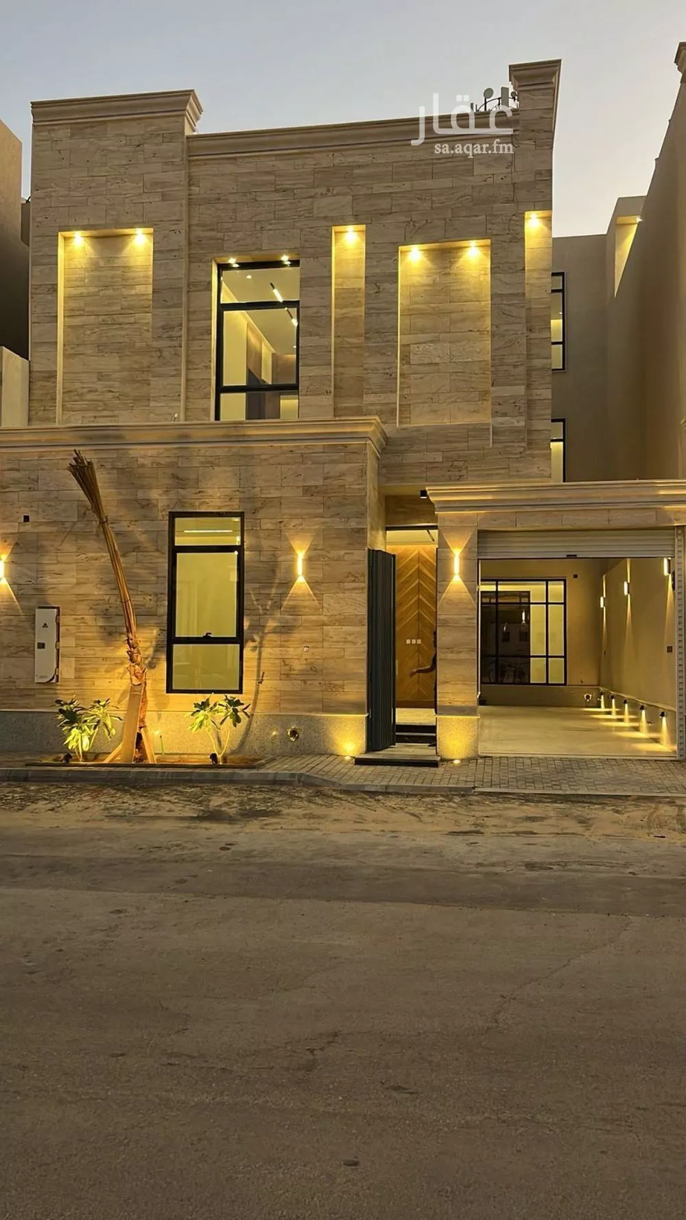 فيلا للبيع في شارع أبي الحسن الأسفرائيني, حي المهدية, مدينة الرياض, منطقة الرياض 1 صورة