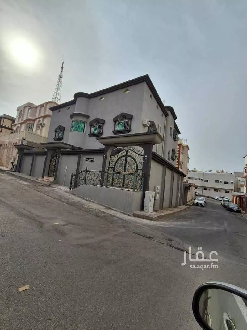 فيلا للبيع في شارع سلمان بن مهران, حي القطبية الشرقية, مدينة امارة منطقة مكة المكرمة - الطائف, منطقة مكة المكرمة 1 صورة