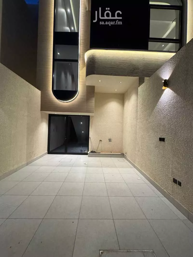 دور للبيع في شارع إبراهيم العوفي, حي العارض, مدينة الرياض, منطقة الرياض 1 صورة