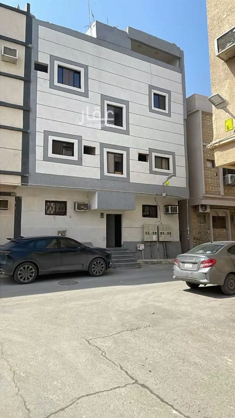 عمارة للبيع في شارع عبدالملك السعدي, حي منفوحة الجديدة, مدينة الرياض, منطقة الرياض 1 صورة