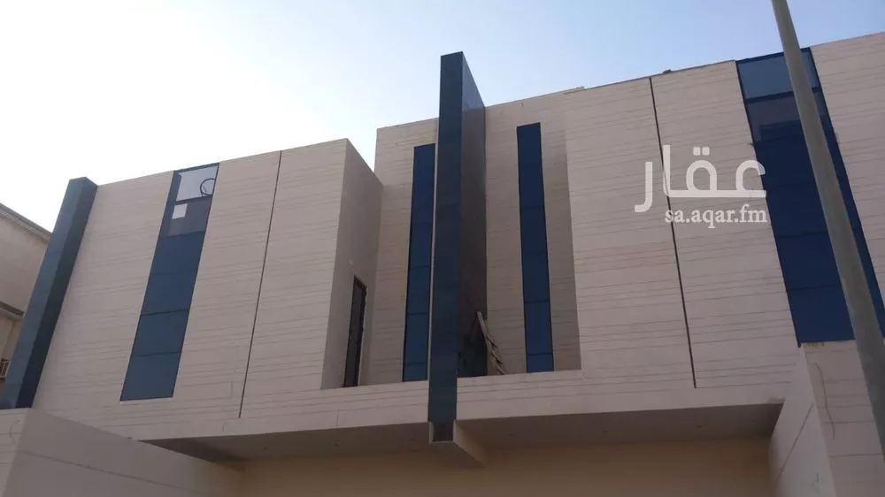 دور للبيع في شارع السيد علي حافظ, حي الرمال, مدينة الرياض, منطقة الرياض 1 صورة