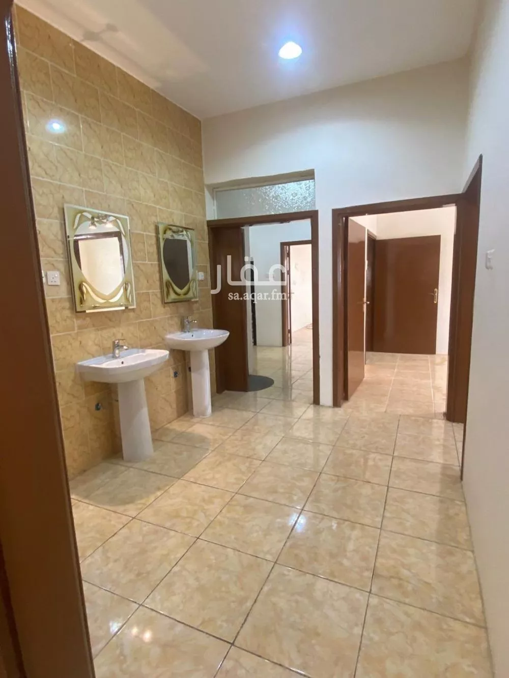 شقة للإيجار في شارع عامر ابن ابي البكير, حي العزيزية, مدينة خميس مشيط, منطقة عسير 1 صورة