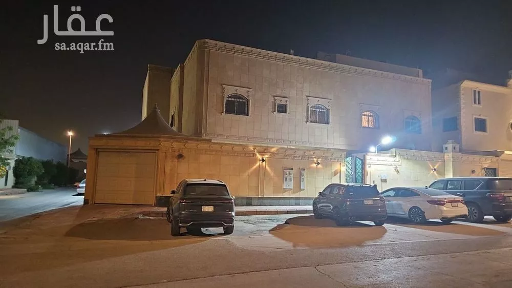 فيلا للبيع في شارع ال دريس, حي ظهرة العودة شرق, مدينة الدرعية, منطقة الرياض 1 صورة