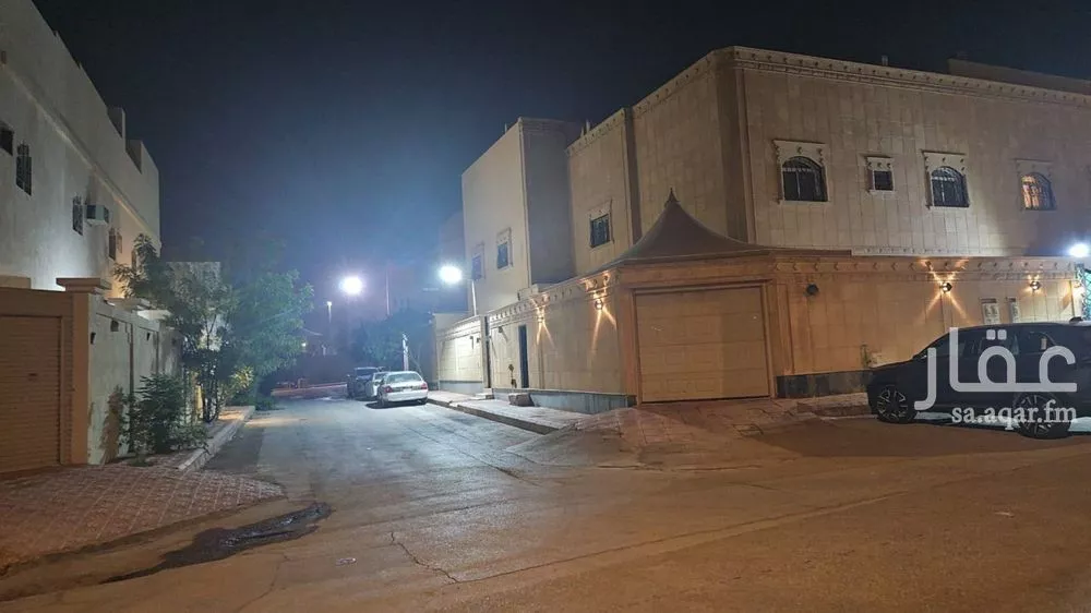 فيلا للبيع في شارع ال دريس, حي ظهرة العودة شرق, مدينة الدرعية, منطقة الرياض 1 صورة