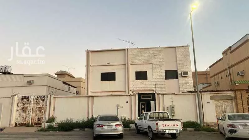 عمارة للبيع في شارع عمير الانصاري ، حي الملك خالد ، الرس ، الرس 1 صورة