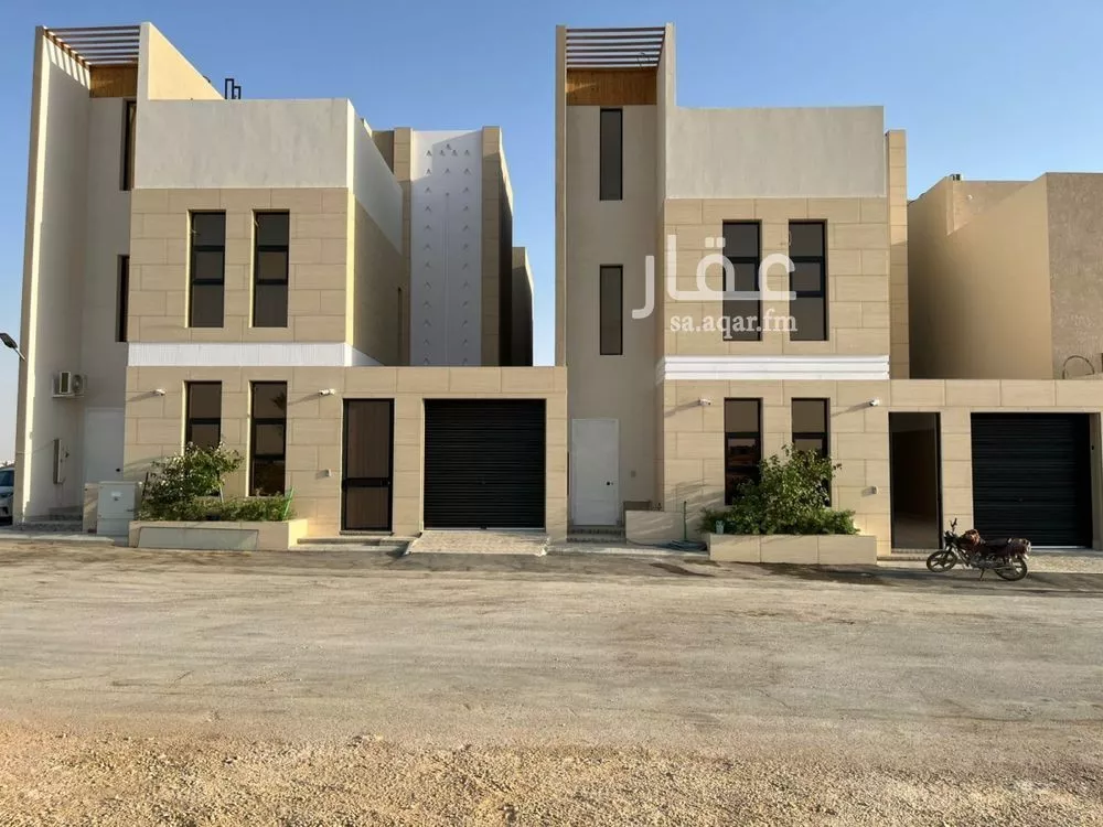 فيلا للبيع في شارع أحمد بن هاشم, حي المهدية, مدينة الرياض, منطقة الرياض 1 صورة