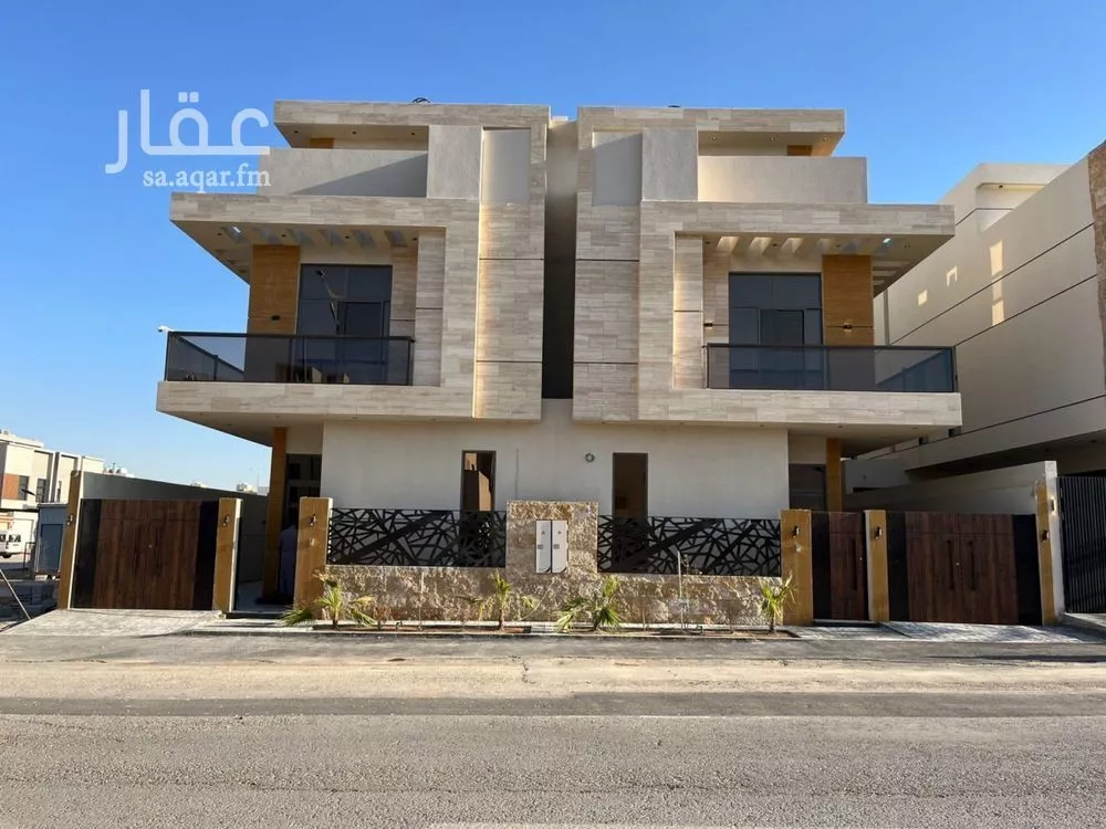 فيلا للبيع في شارع أحمد مفتي المكي الحنفي, حي المهدية, مدينة الرياض, منطقة الرياض 1 صورة