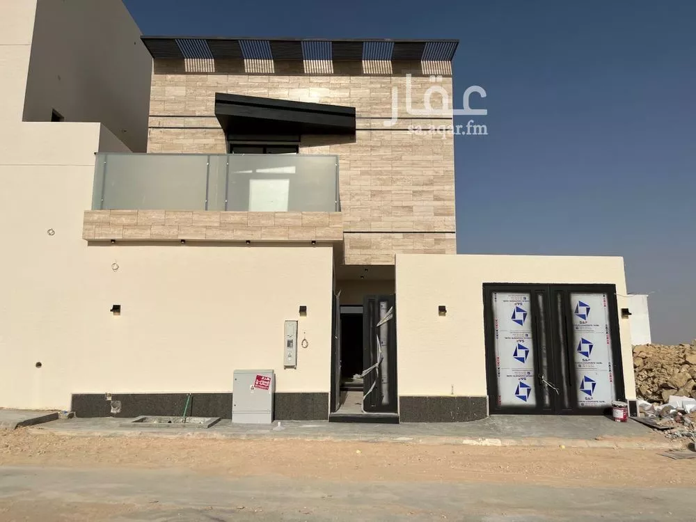فيلا للبيع في شارع محمد بن هبة الله, حي المهدية, مدينة الرياض, منطقة الرياض 1 صورة