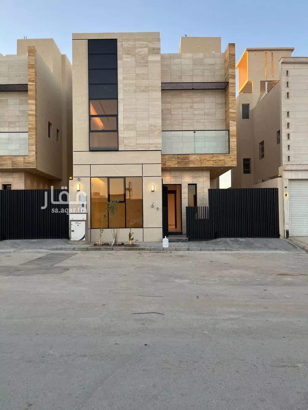 فيلا للبيع في شارع إبراهيم بن علي بن علوي, حي المهدية, مدينة الرياض, منطقة الرياض 1 صورة