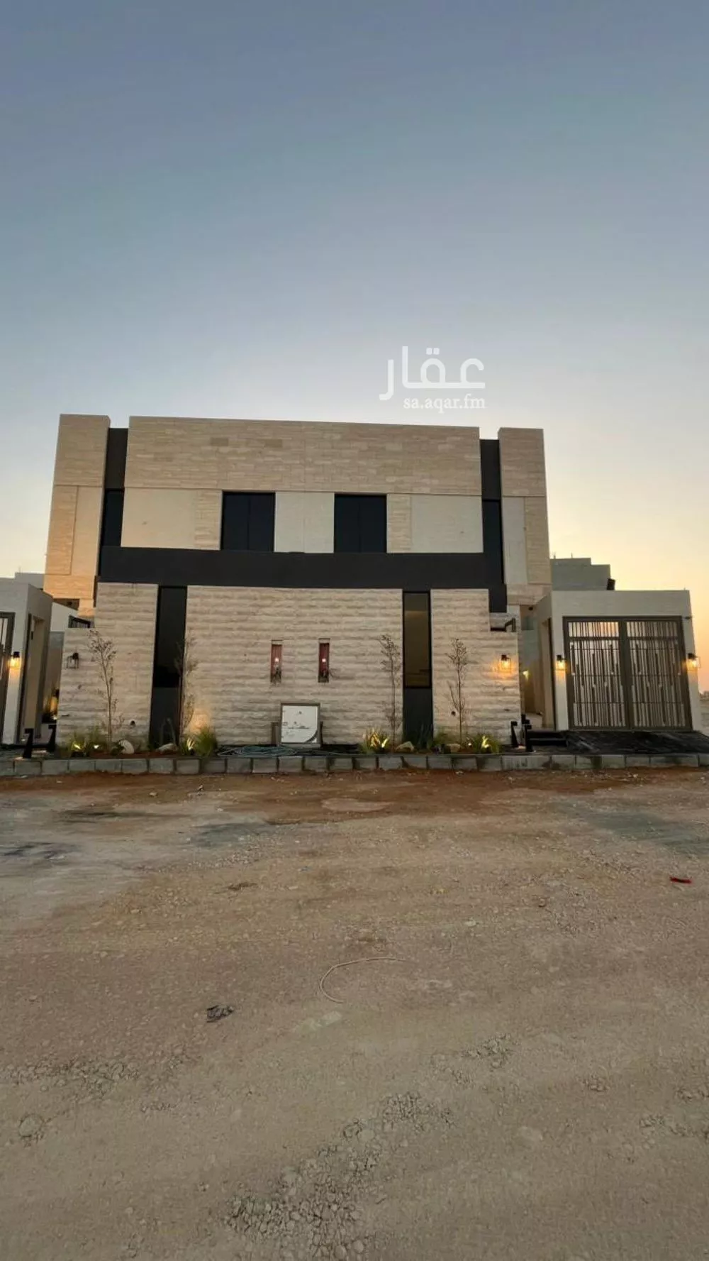 فيلا للبيع في شارع محمد بن أحمد الحجازي, حي المهدية, مدينة الرياض, منطقة الرياض 1 صورة