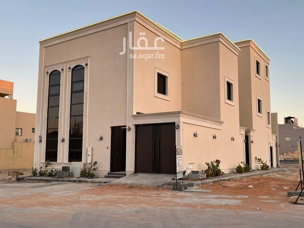 فيلا للبيع في شارع عبداللطيف بن المبارك, حي المهدية, مدينة الرياض, منطقة الرياض 1 صورة