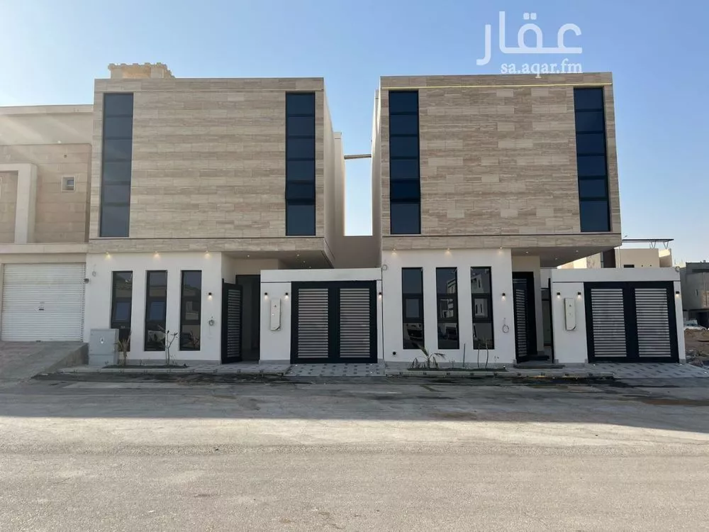 فيلا للبيع في شارع ابي علي الصيرفي, حي المهدية, مدينة الرياض, منطقة الرياض 1 صورة