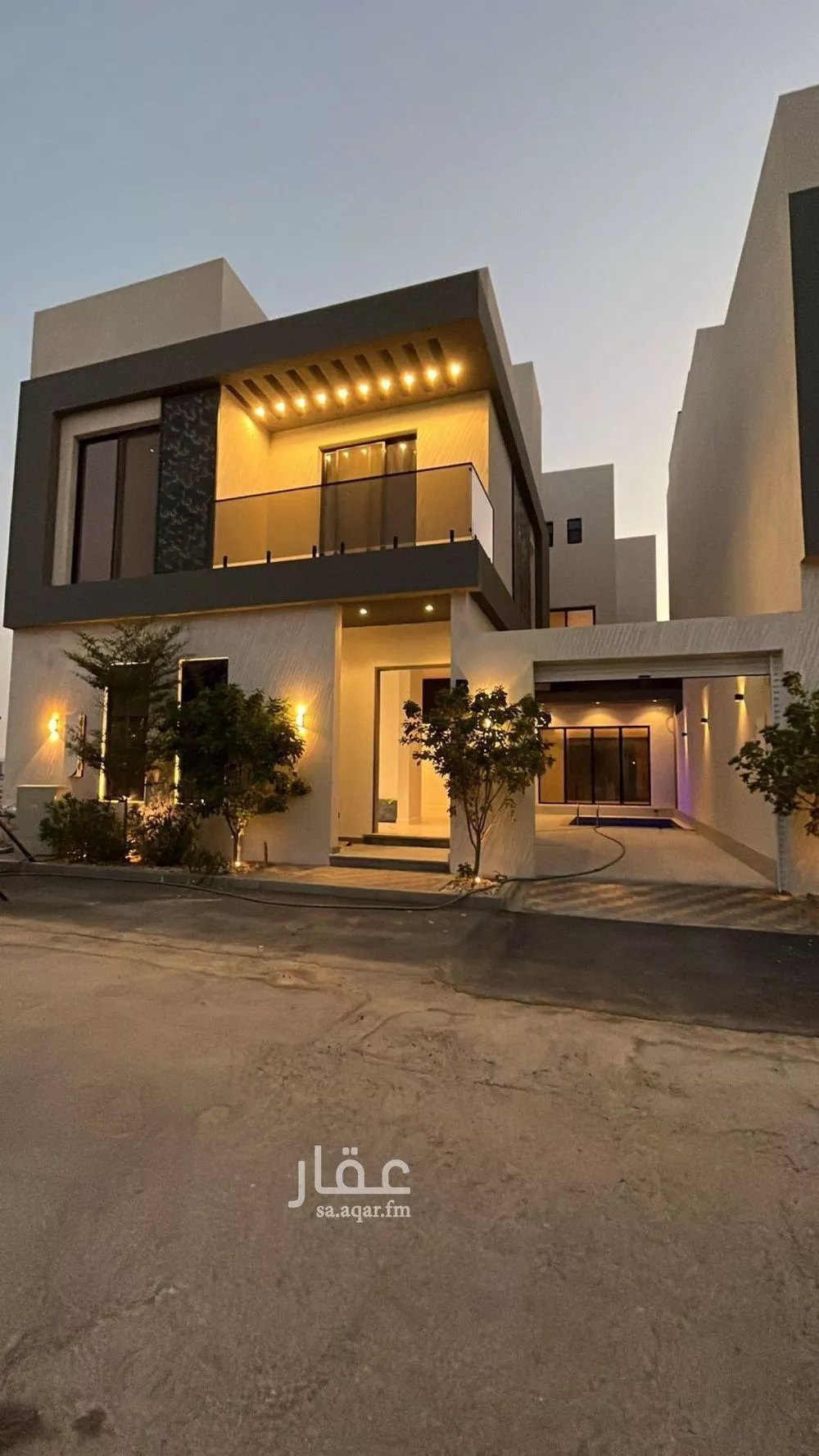 فيلا للبيع في شارع عبداللطيف بن المبارك, حي المهدية, مدينة الرياض, منطقة الرياض 1 صورة