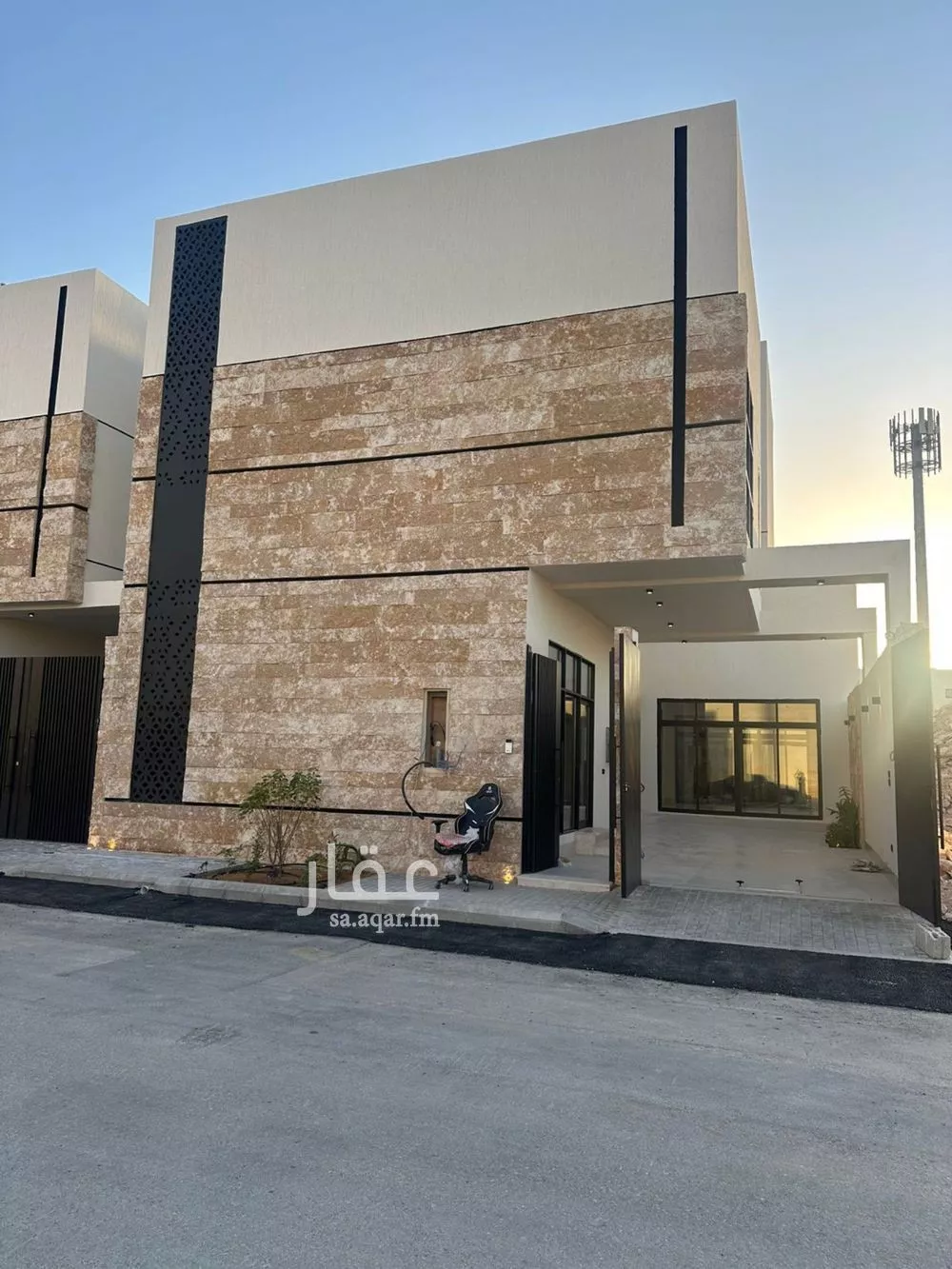 فيلا للبيع في شارع عبداللطيف بن المبارك, حي المهدية, مدينة الرياض, منطقة الرياض 1 صورة