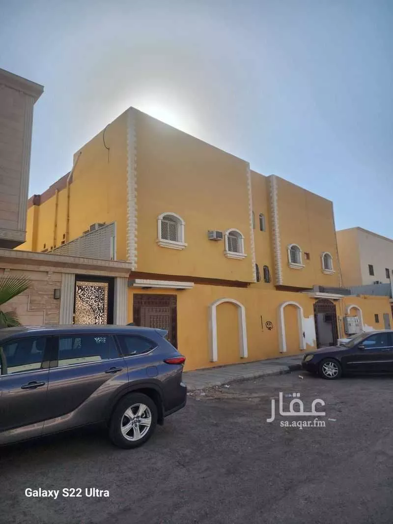 عمارة للبيع في شارع سليمان بن صرد, حي الملك فهد, مدينة المدينه المنوره, منطقة المدينة المنورة 1 صورة