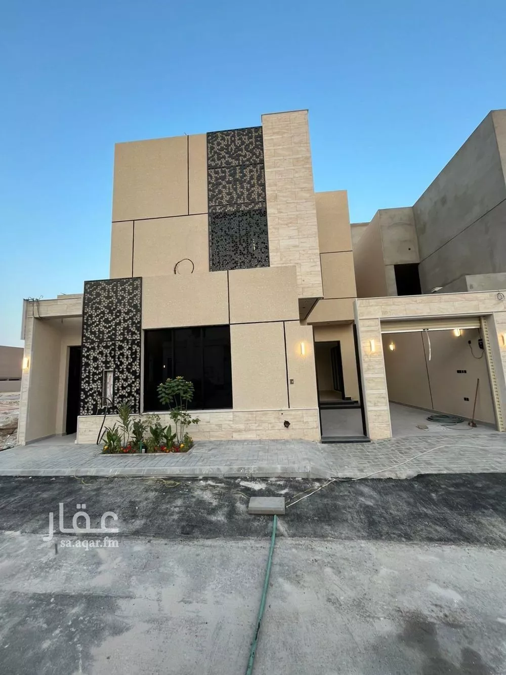 فيلا للبيع في شارع سبط العلاء, حي المهدية, مدينة الرياض, منطقة الرياض 1 صورة