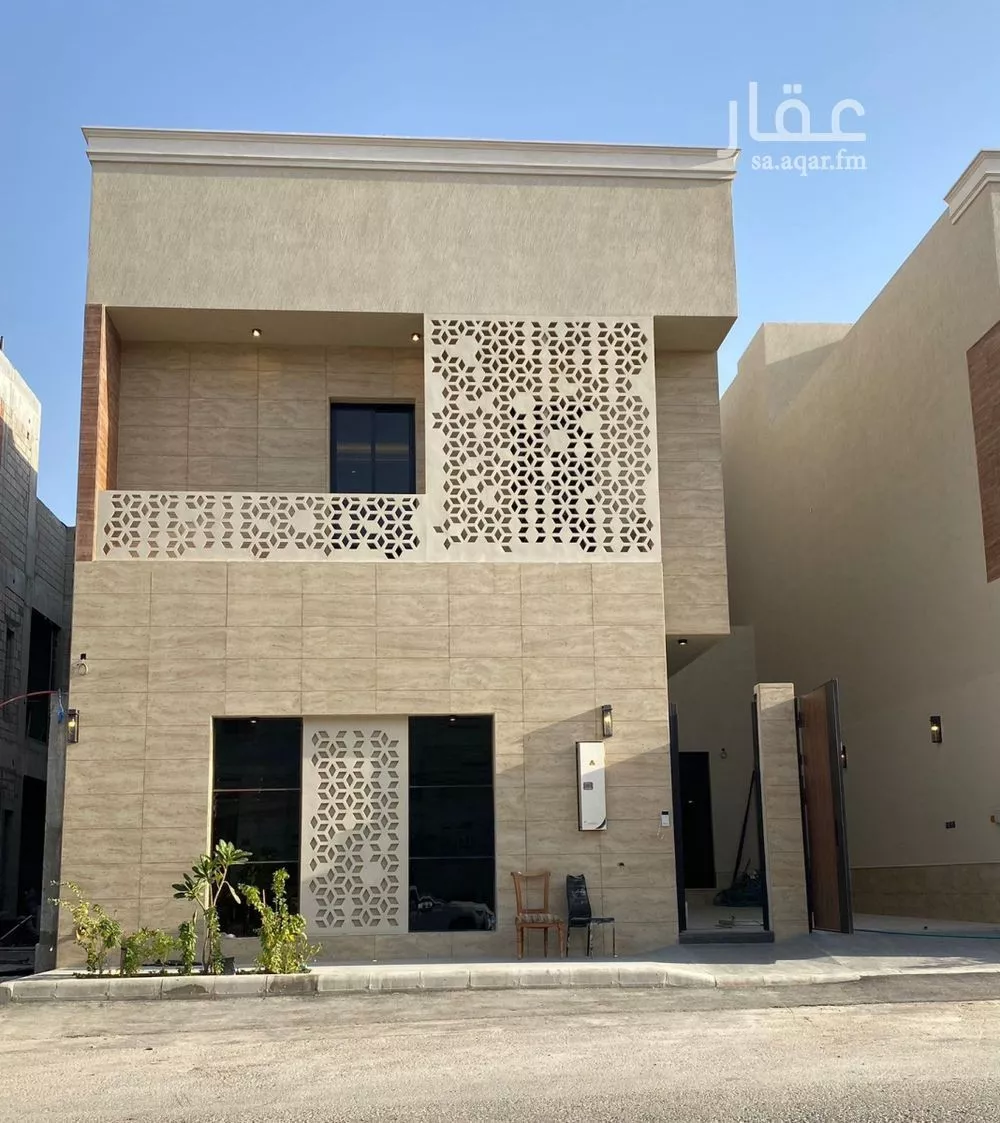 فيلا للبيع في شارع ابن اللبودي, حي المهدية, مدينة الرياض, منطقة الرياض 1 صورة