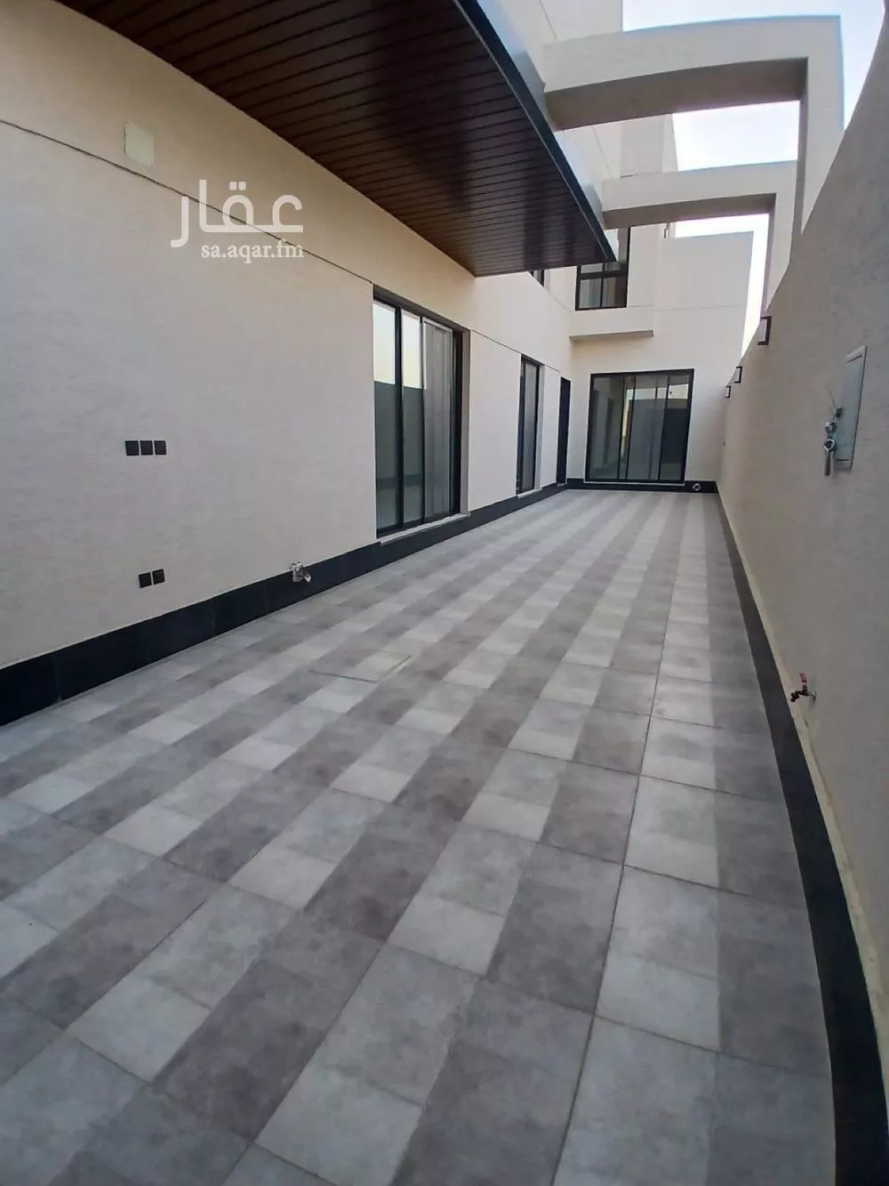 فيلا للبيع في شارع فيروز العبدالعزيز, حي المهدية, مدينة الرياض, منطقة الرياض 1 صورة