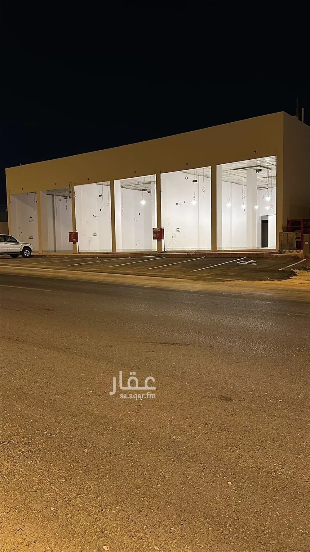 محل للإيجار في شارع الدهناء, حي المهدية, مدينة الرياض, منطقة الرياض 1 صورة