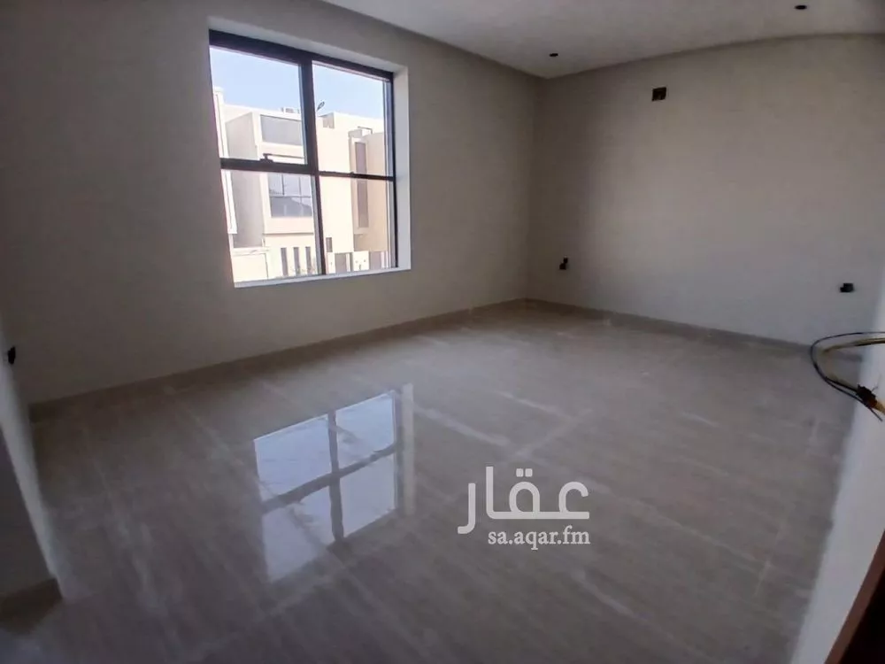 فيلا للبيع في شارع عمر بن أبي بكر, حي المهدية, مدينة الرياض, منطقة الرياض 1 صورة