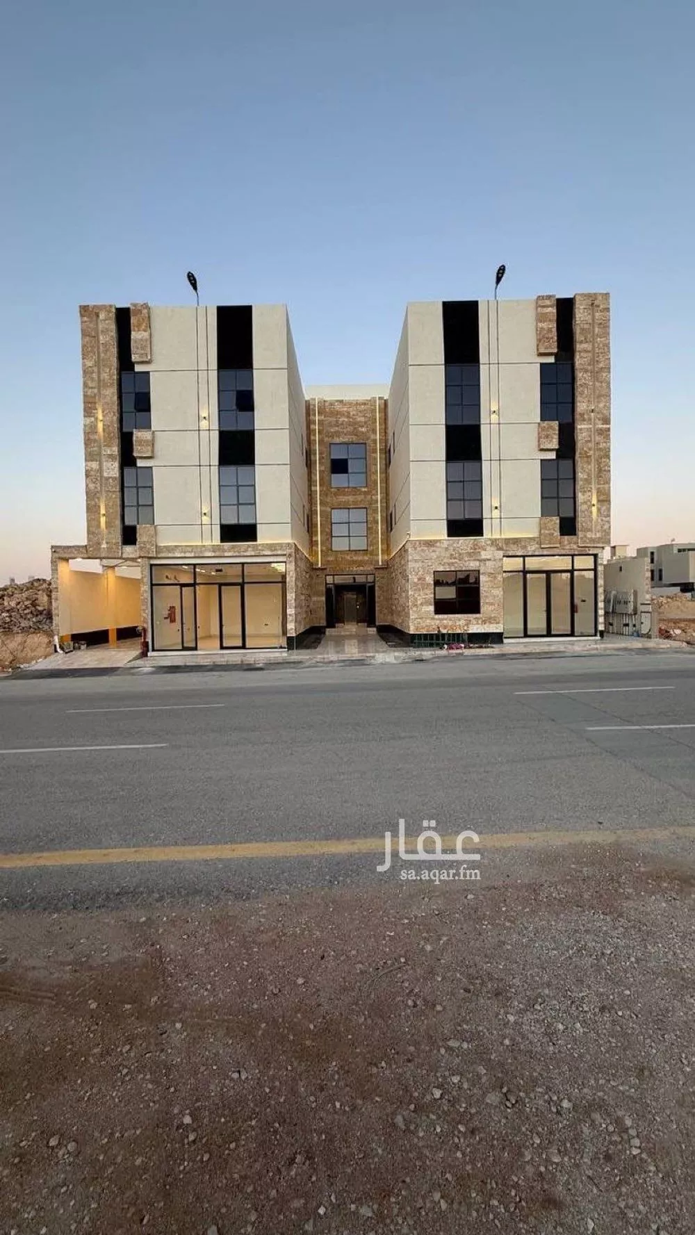 شقة للبيع في شارع أحمد بن نبهان الحافظ, حي المهدية, مدينة الرياض, منطقة الرياض 1 صورة