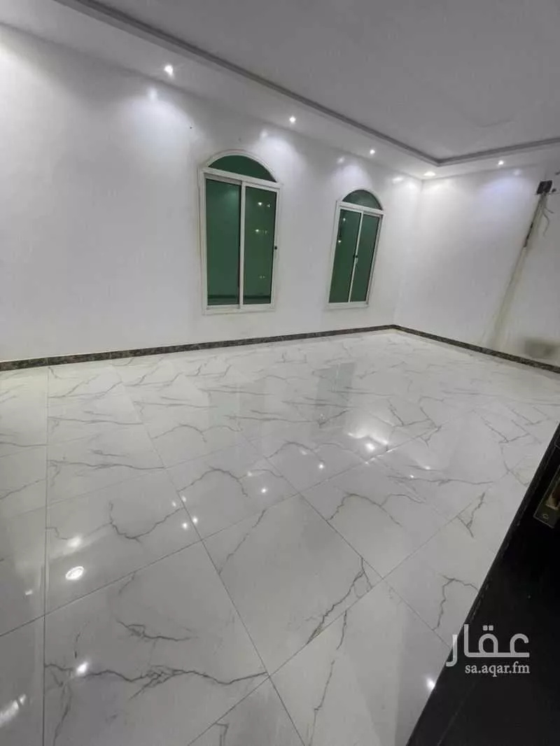 فيلا للإيجار في شارع محمد بن يوسف الشيبي, حي الرمال, مدينة الرياض, منطقة الرياض 1 صورة