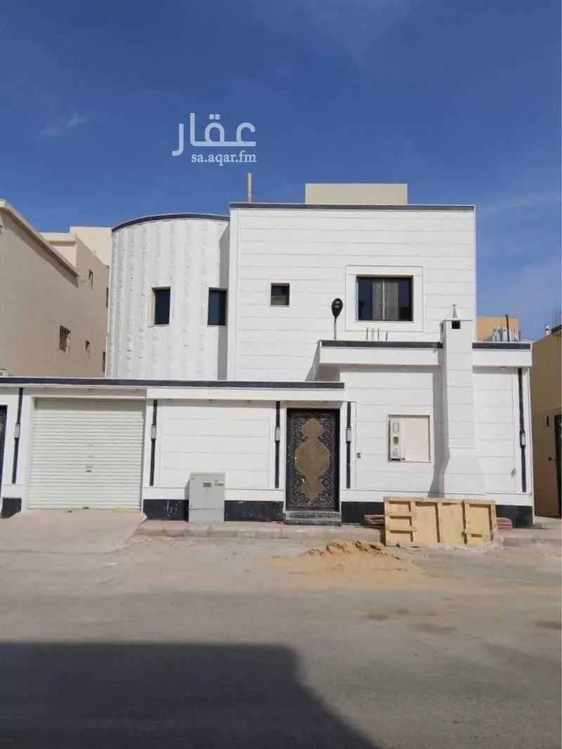 عمارة للبيع في شارع عبدالكريم الصيرفي, حي المهدية, مدينة الرياض, منطقة الرياض 1 صورة
