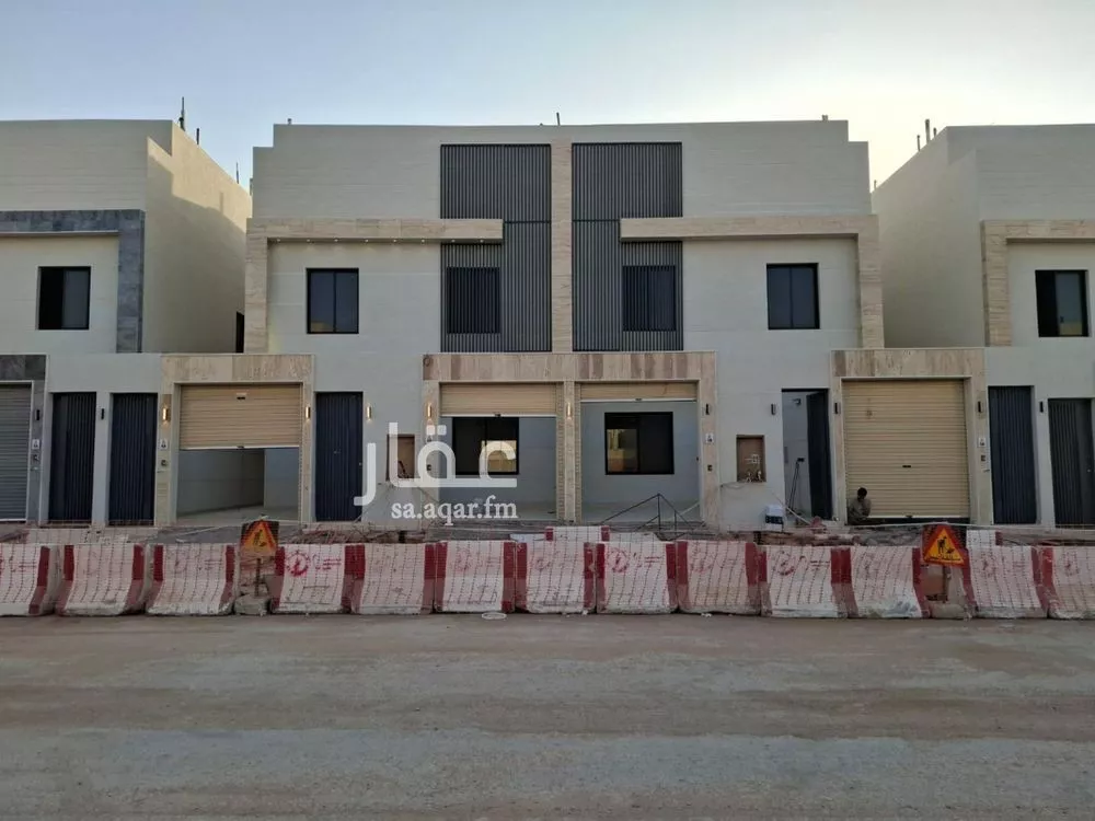 فيلا للبيع في شارع ابن المنذر, حي عكاظ, مدينة الرياض, منطقة الرياض 1 صورة