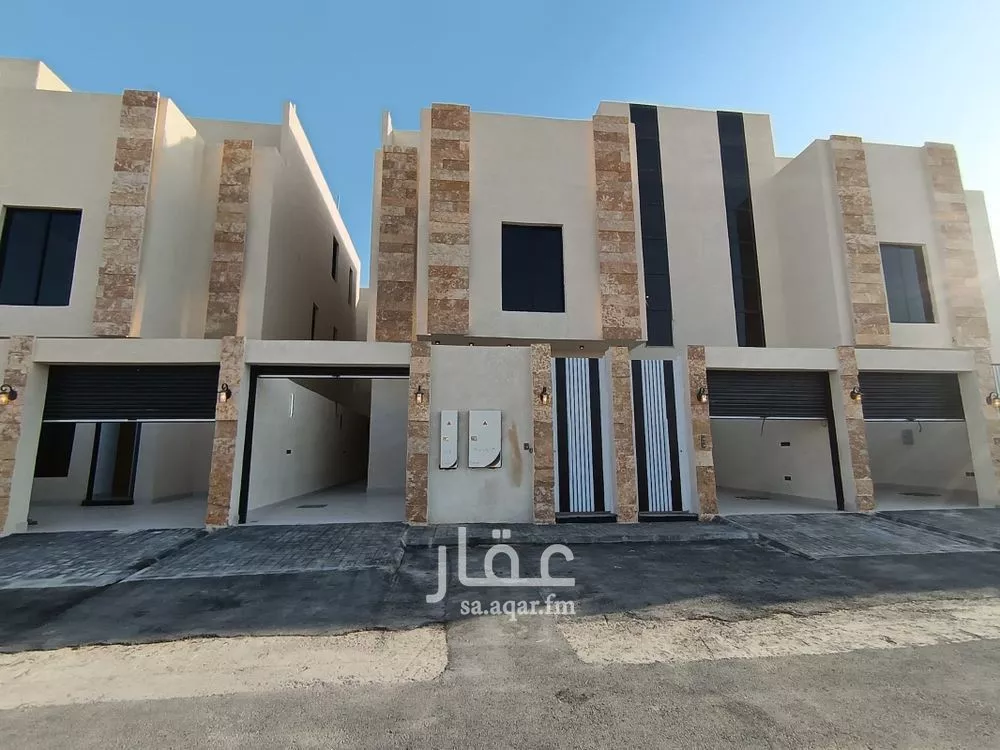 دور للبيع في شارع احمد الطيبي, حي بدر, مدينة الرياض, منطقة الرياض 1 صورة