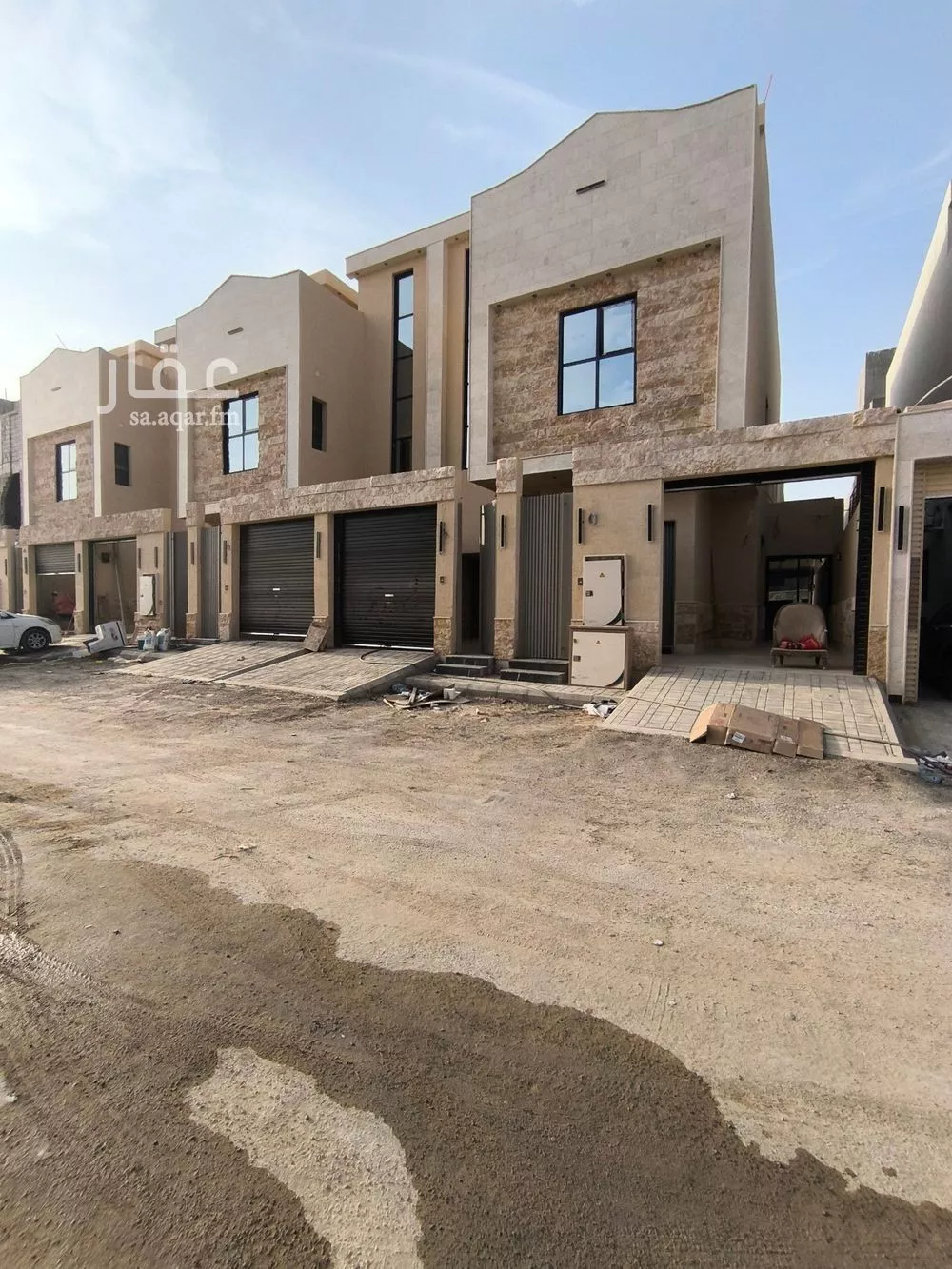 دور للبيع في شارع عمر بن نبيه, حي طويق, مدينة الرياض, منطقة الرياض 1 صورة