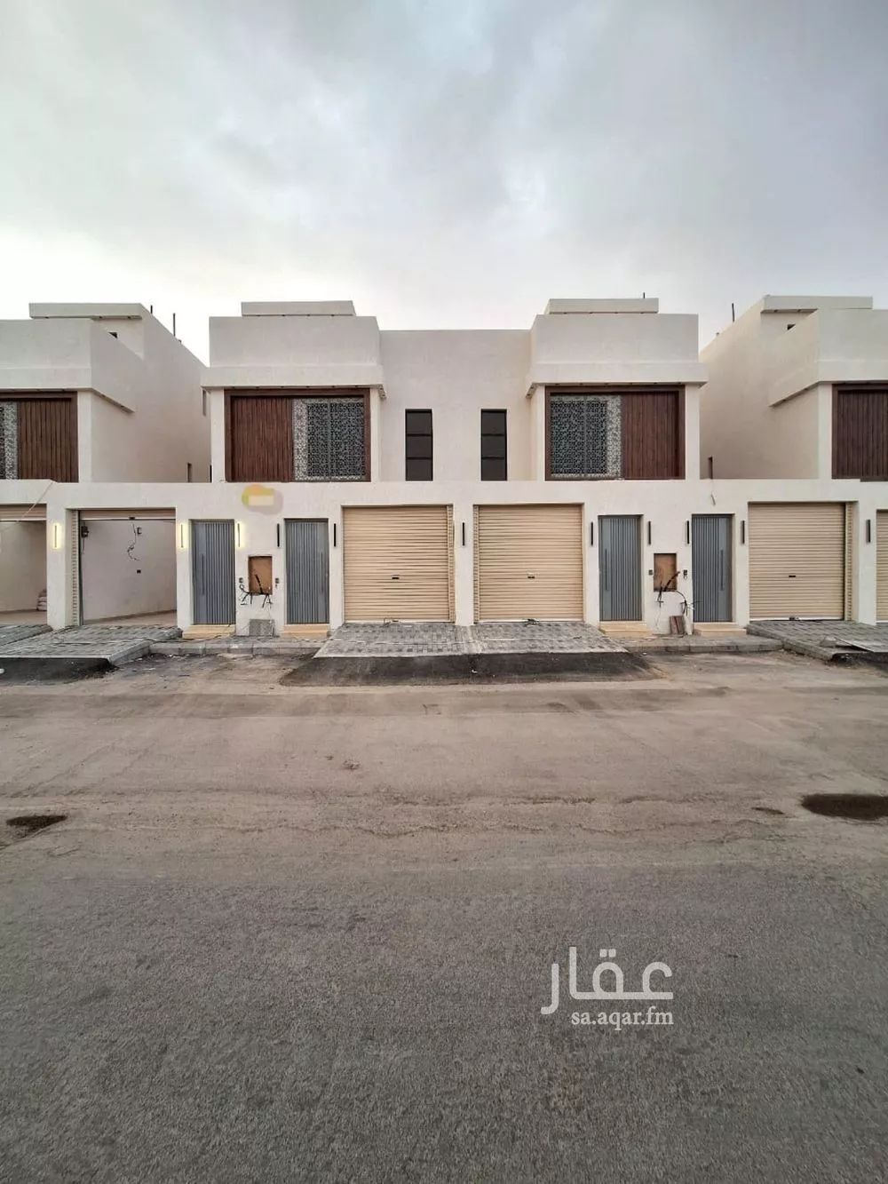 فيلا للبيع في شارع محمد المعافري, حي طويق, مدينة الرياض, منطقة الرياض 1 صورة