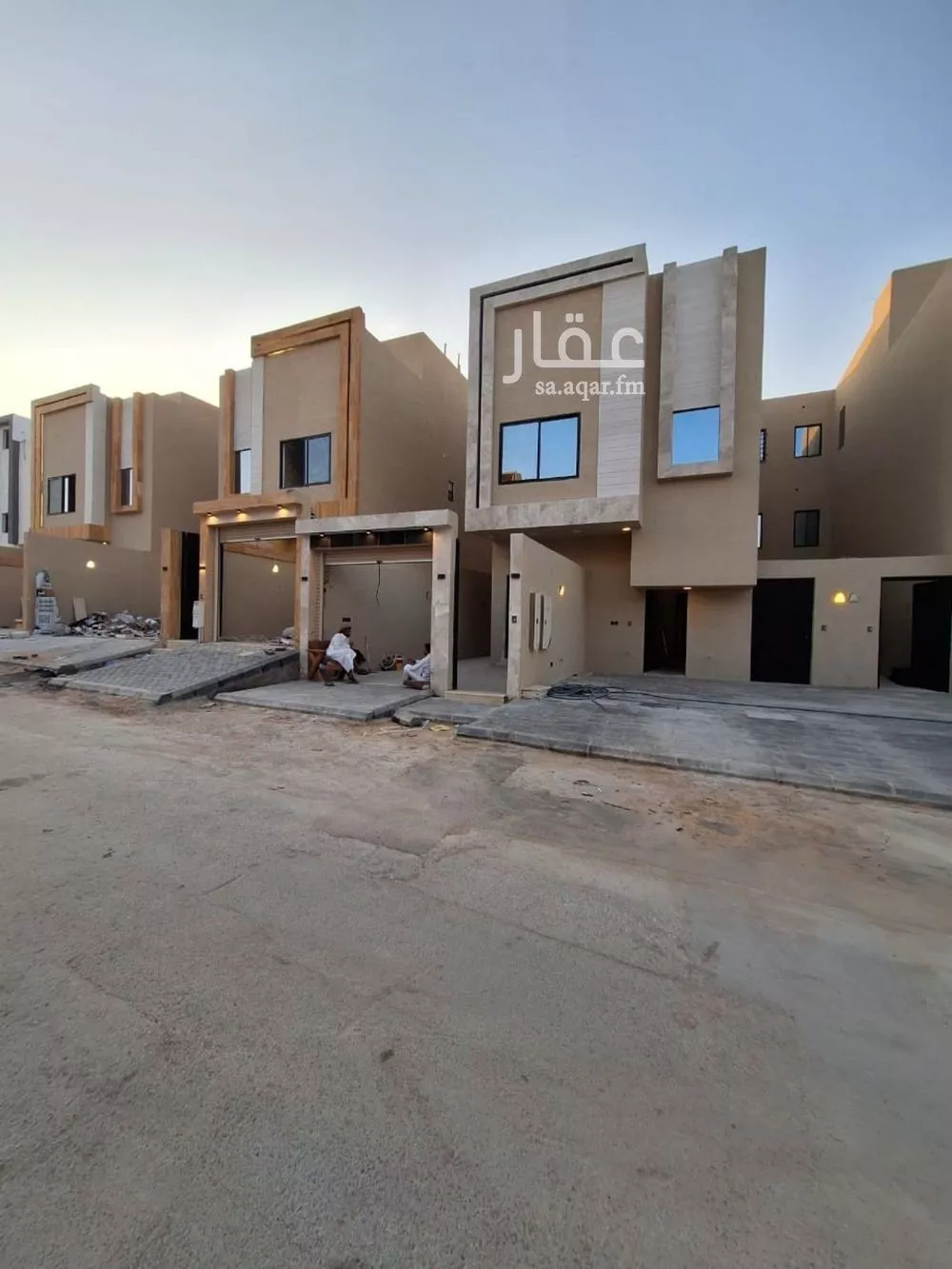 دور للبيع في شارع عبيدالله الهذلي, حي عكاظ, مدينة الرياض, منطقة الرياض 1 صورة