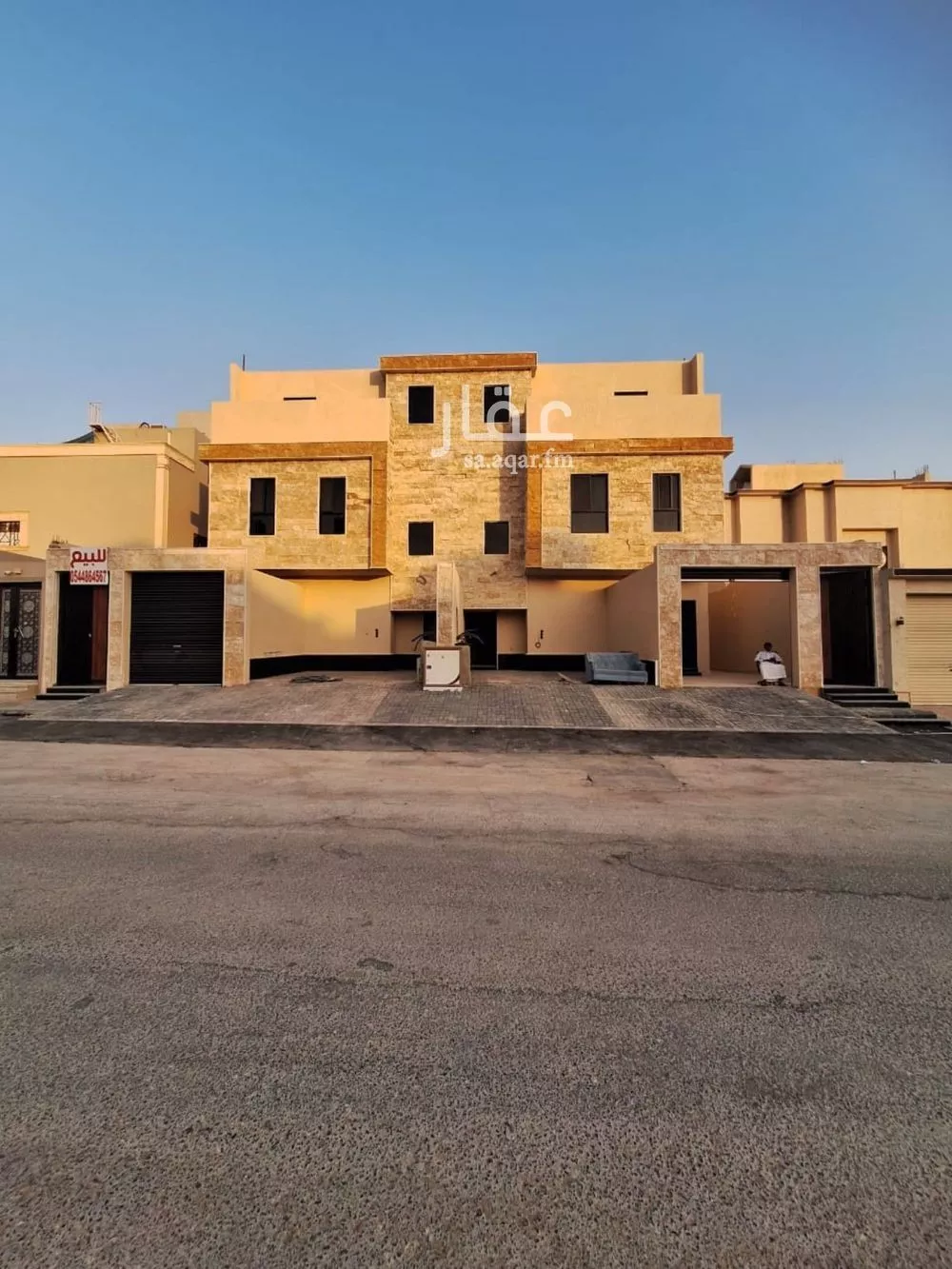 دور للبيع في شارع الزهري, حي طويق, مدينة الرياض, منطقة الرياض 1 صورة