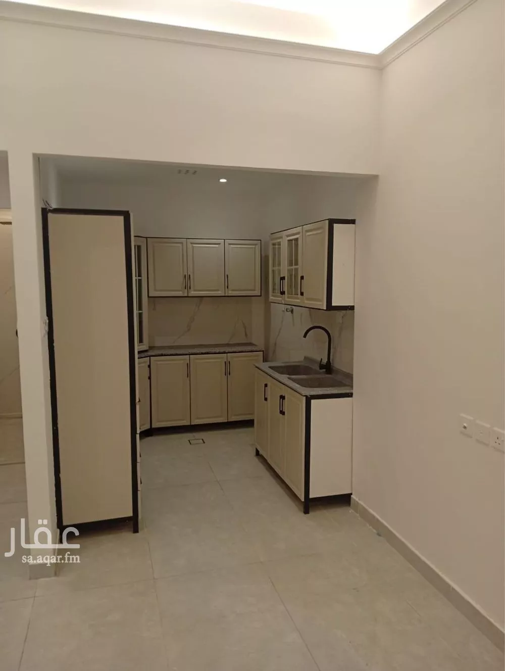 شقة للإيجار في شارع سيبويه, حي الروضة, مدينة الرياض, منطقة الرياض 1 صورة