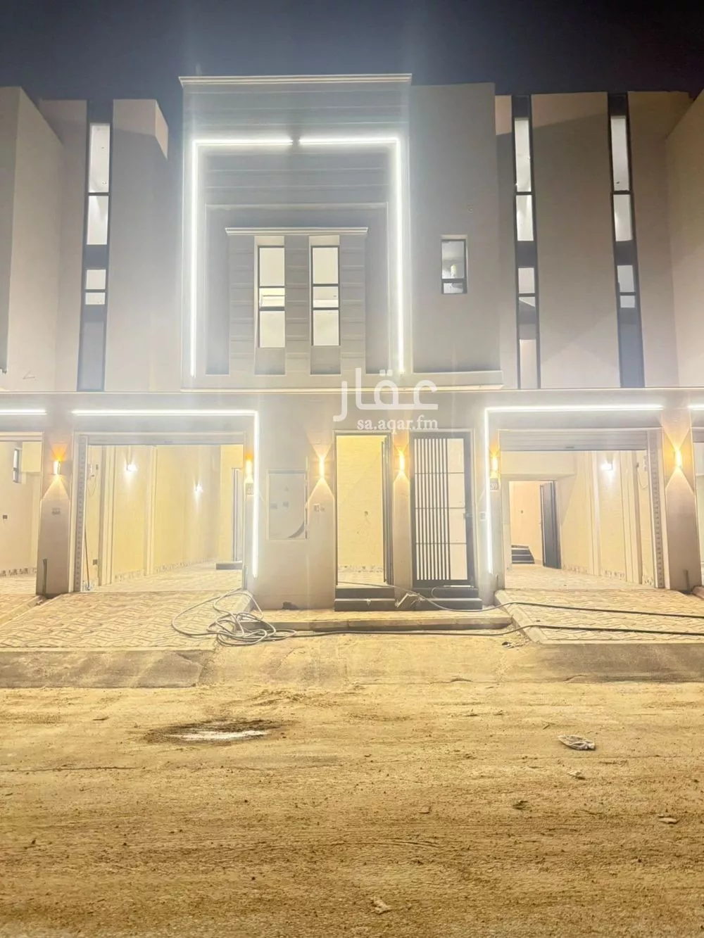دور للبيع في شارع محمد المعافري, حي طويق, مدينة الرياض, منطقة الرياض 1 صورة