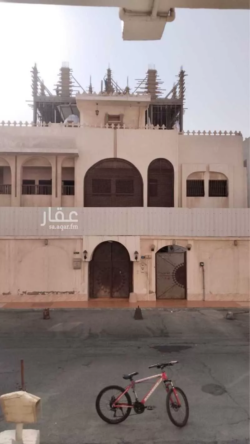 عمارة للإيجار في شارع زياد بن طارق, حي البوادي, مدينة جدة, منطقة مكة المكرمة 1 صورة