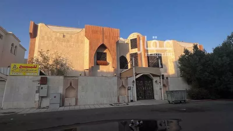 فيلا للبيع في شارع محمد بن ابراهيم بن المنذر, حي بئر عثمان, مدينة المدينة المنورة, منطقة المدينة المنورة 1 صورة