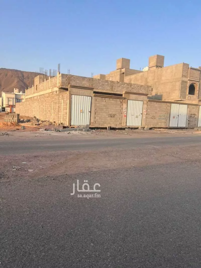 دور للبيع في شارع محمد بن اسحاق الكرماني, حي السكب, مدينة المدينة المنورة, منطقة المدينة المنورة 1 صورة