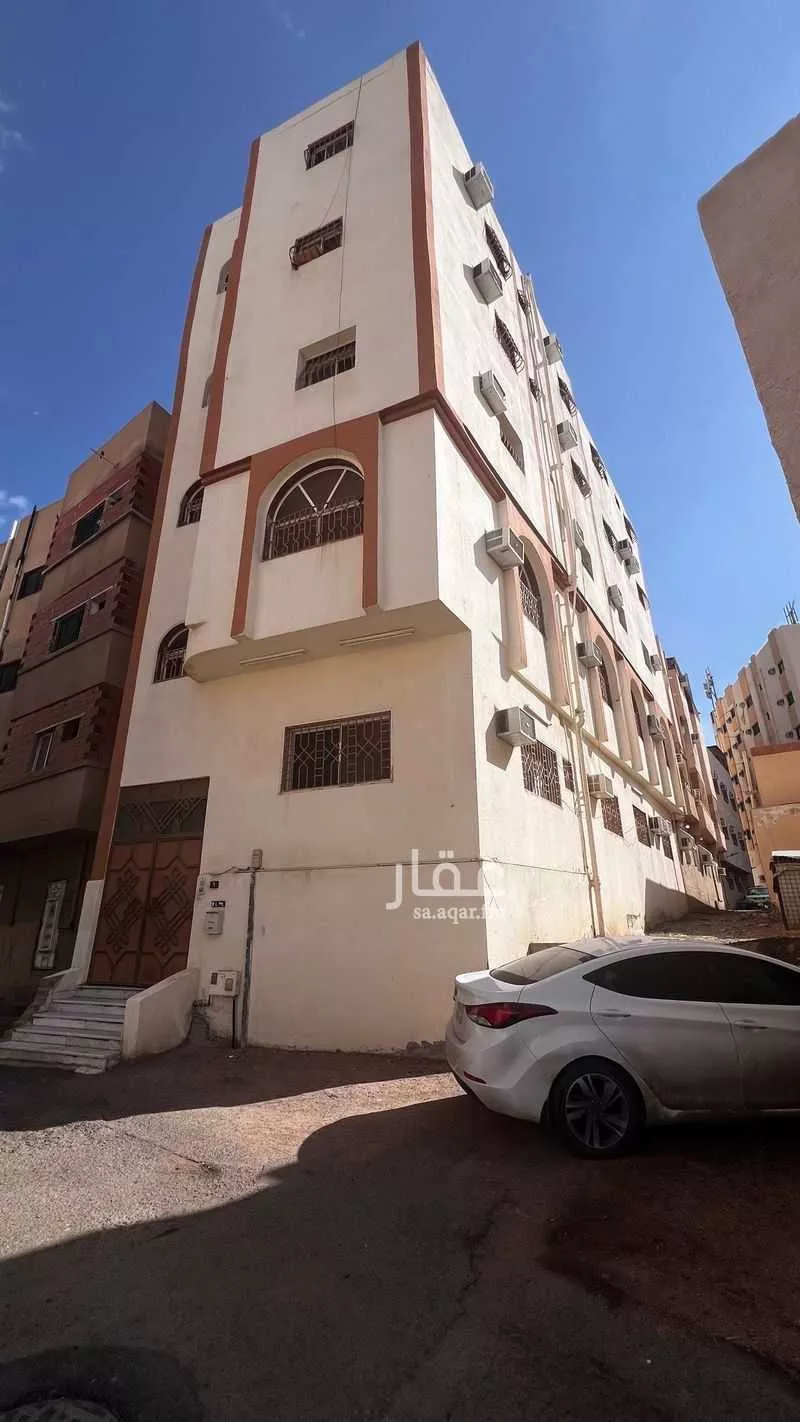 عمارة للبيع في شارع جعفر ابن احمد الربعي, حي الدرع, مدينة المدينة المنورة, منطقة المدينة المنورة 1 صورة