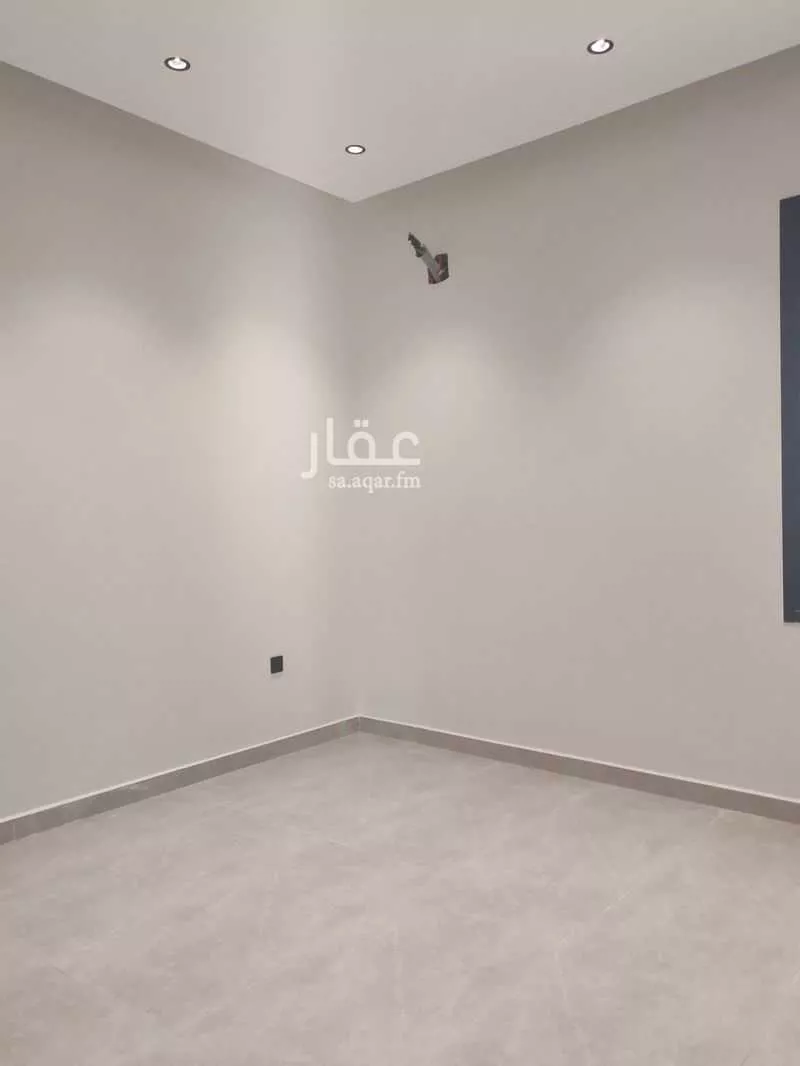 فيلا للبيع في شارع علي العصامي, حي البيان, مدينة الرياض, منطقة الرياض 1 صورة