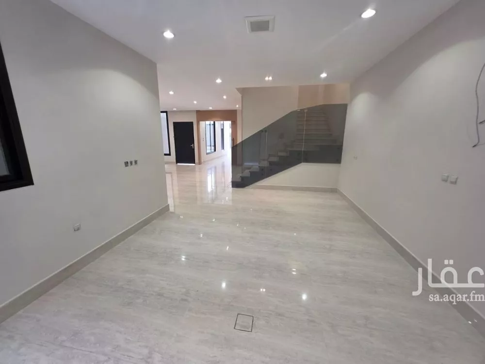 فيلا للبيع في شارع المناره, حي الشعلة, مدينة الدمام, المنطقة الشرقية 1 صورة