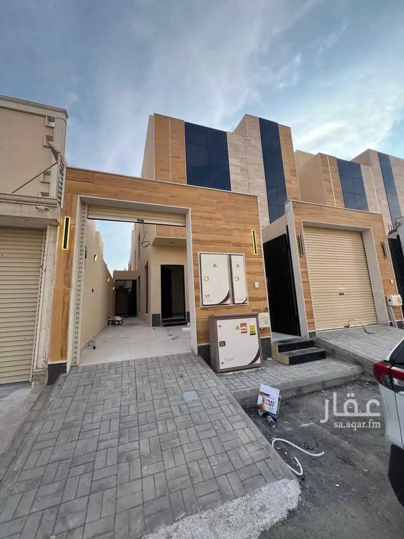 دور للبيع في شارع نجم الدين الايوبي, حي طويق, مدينة الرياض, منطقة الرياض 1 صورة