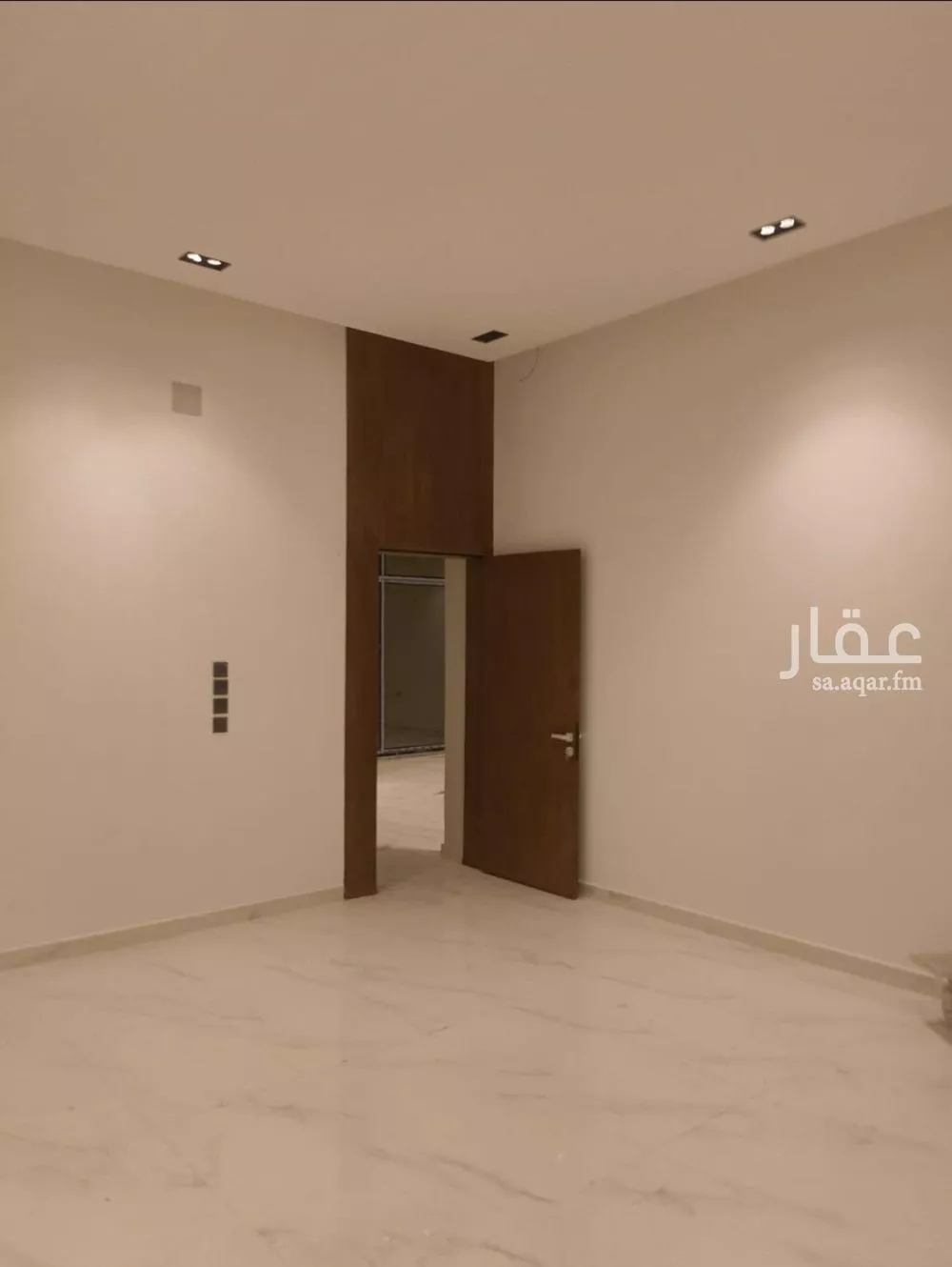 دور للبيع في شارع الظهيرة, حي الخليج, مدينة الرياض, منطقة الرياض 1 صورة