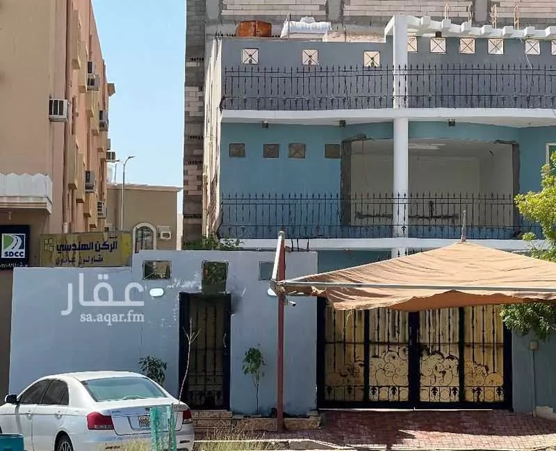 فيلا للبيع في شارع عدي ربيعة, حي النزهة1, مدينة الاحساء, المنطقة الشرقية 1 صورة