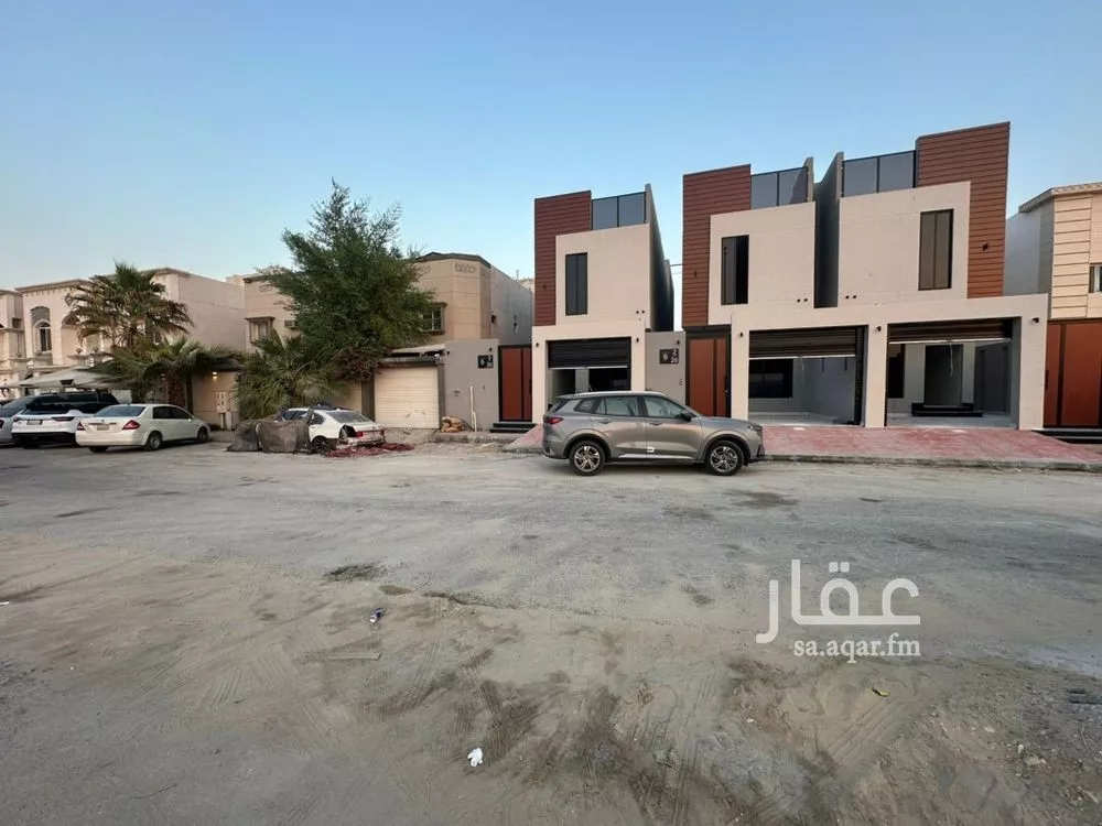 فيلا للبيع في شارع الرحمة, حي العقيق, مدينة الخبر, المنطقة الشرقية 1 صورة