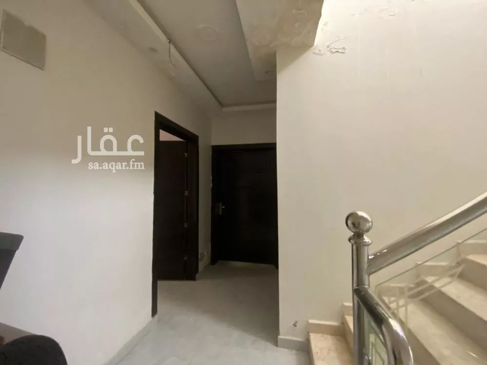 فيلا للبيع في شارع أبي الخير بن محمد أبي السعادات, حي الرمال, مدينة الرياض, منطقة الرياض 1 صورة