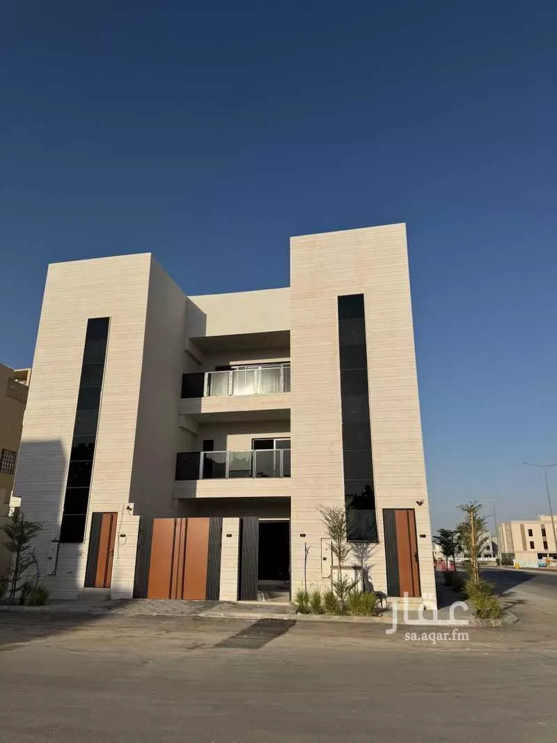 فيلا للبيع في شارع أبي عروة, حي المهدية, مدينة الرياض, منطقة الرياض 1 صورة