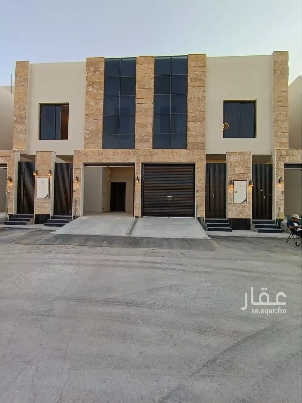 دور للبيع في شارع وادي ارثد, حي عكاظ, مدينة الرياض, منطقة الرياض 1 صورة