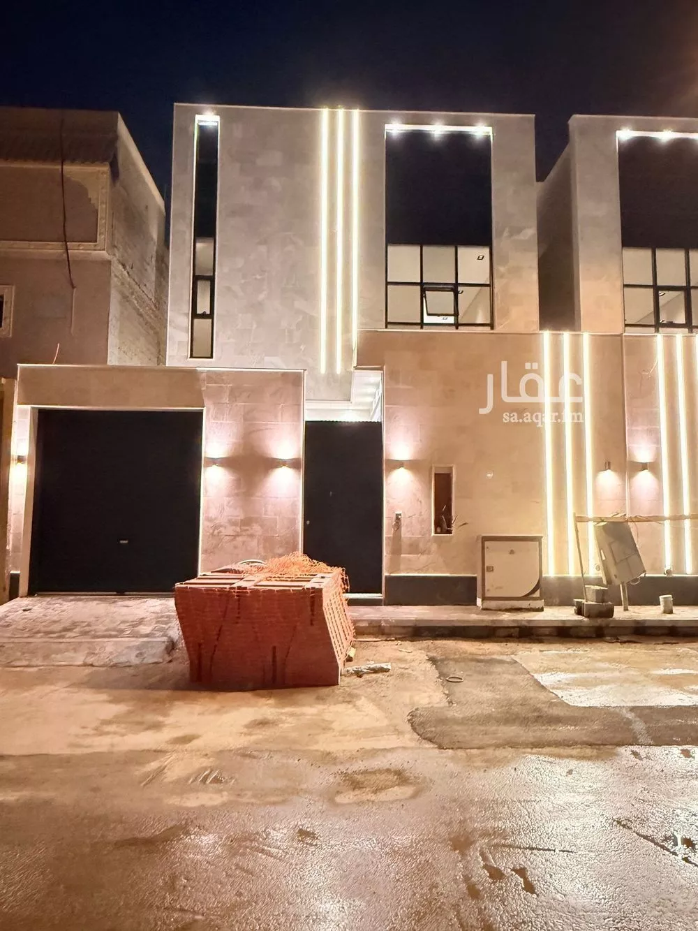 فيلا للبيع في شارع العنادية, حي العريجاء الغربي, مدينة الرياض, منطقة الرياض 1 صورة