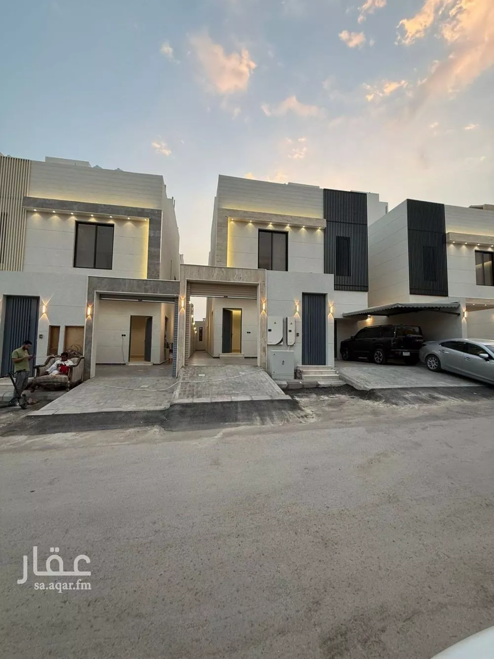 دور للبيع في شارع عبدالله القرعاوي, حي طويق, مدينة الرياض, منطقة الرياض 1 صورة